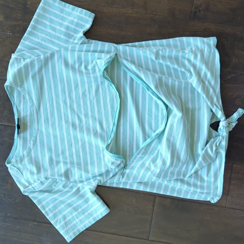 Nursing queen zippered breastfeeding top